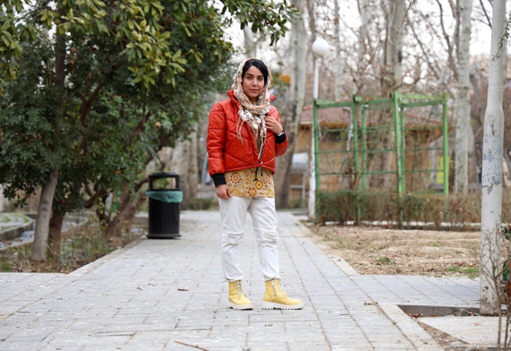 Photo orange pants